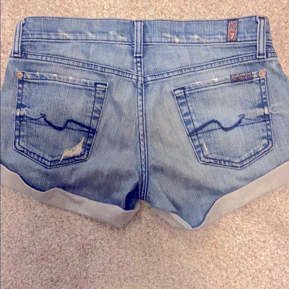 7 for all mankind distressed denim shorts | size 26 - Picture 4 of 4